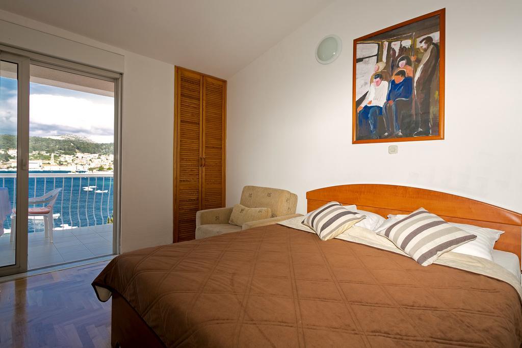 Apartments Bicanic Hvar Town Bagian luar foto