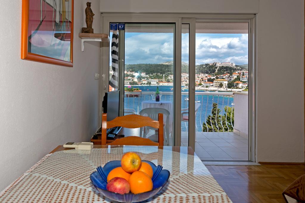 Apartments Bicanic Hvar Town Bagian luar foto