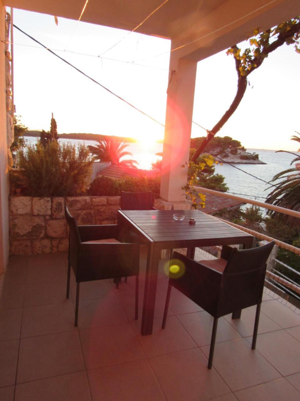 Apartments Bicanic Hvar Town Bagian luar foto